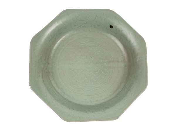 GRANDE PIATTO OTTAGONALE IN PORCELLANA CELADON