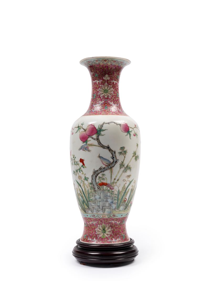 VASO IN PORCELLANA FAMIGLIA ROSA