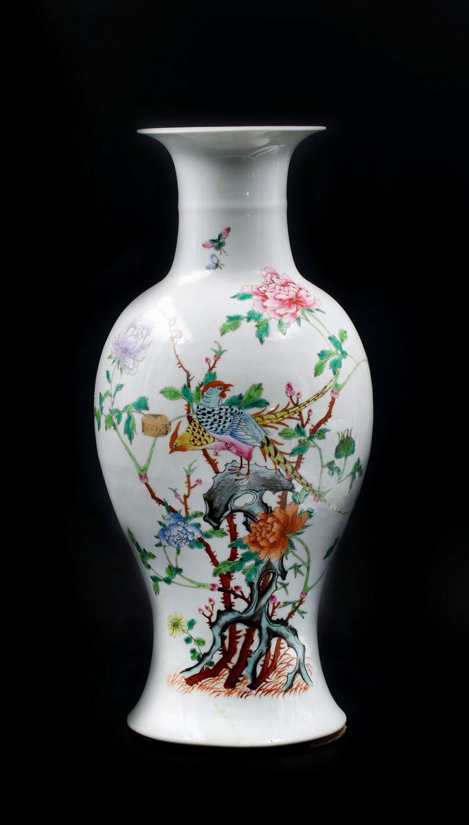 Vaso in porcellana Famiglia Rosa, Repubblica di Cina (1912-1949), h. 46 cm