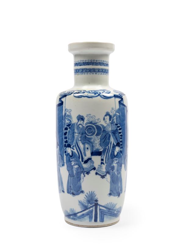 A BLUE AND WHITE PORCELAIN ROULEAU VASE