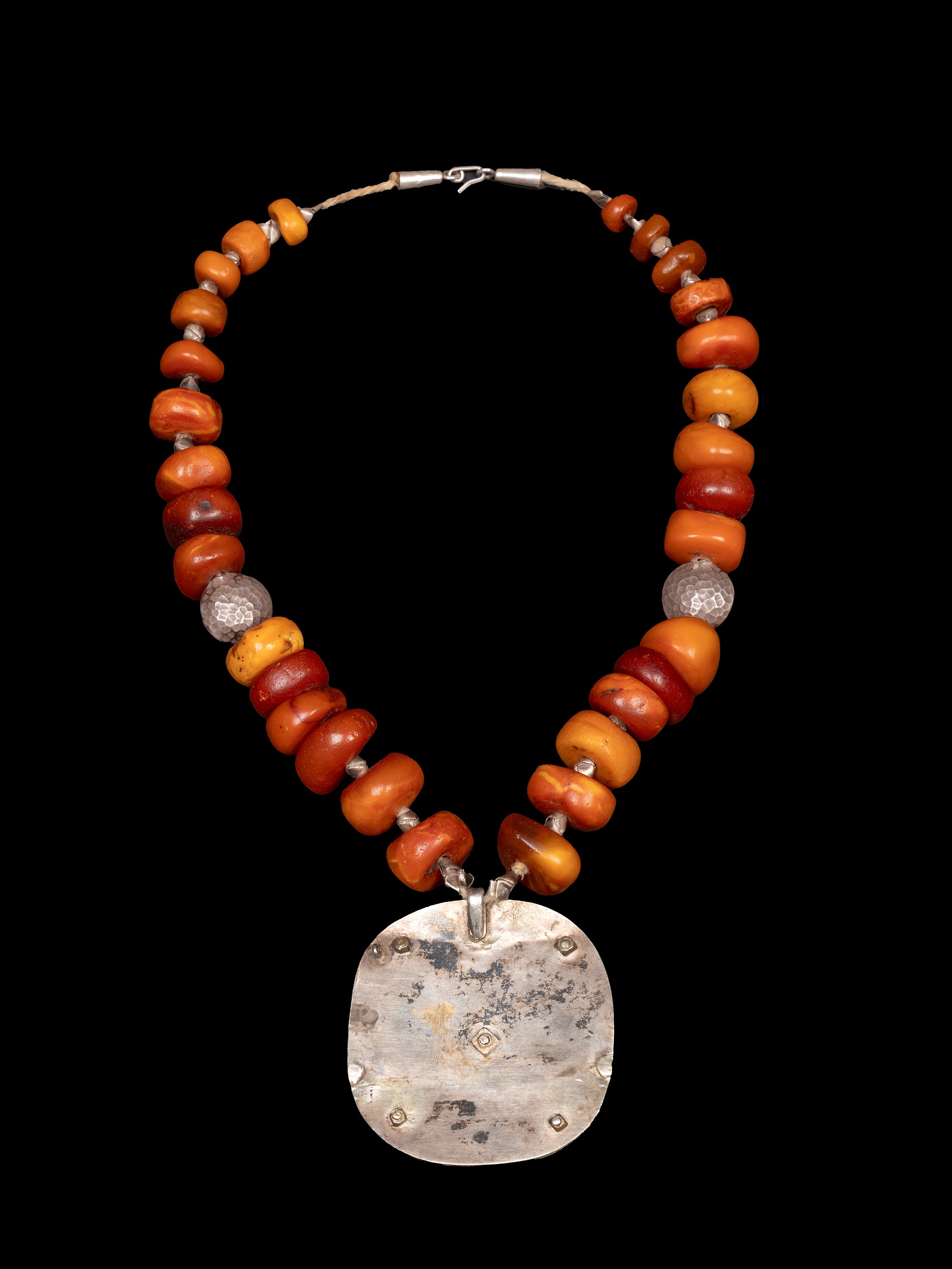 COLLANA IN AMBRA ARGENTO E GIADA