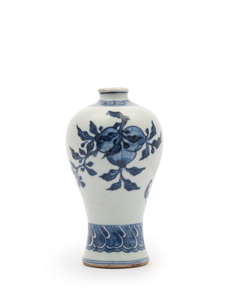 VASO IN PORCELLANA BIANCA E BLU