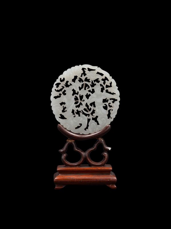 INTAGLIO IN GIADA CELADON