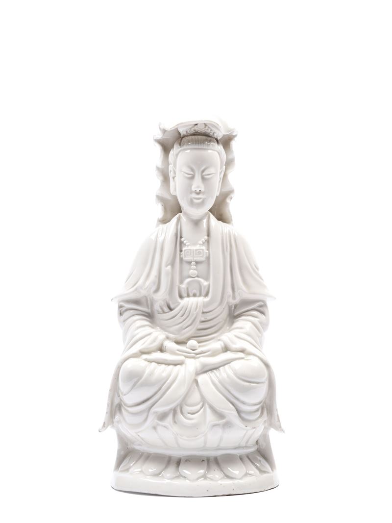 FIGURA IN PORCELLANA BLANC-DE-CHINE