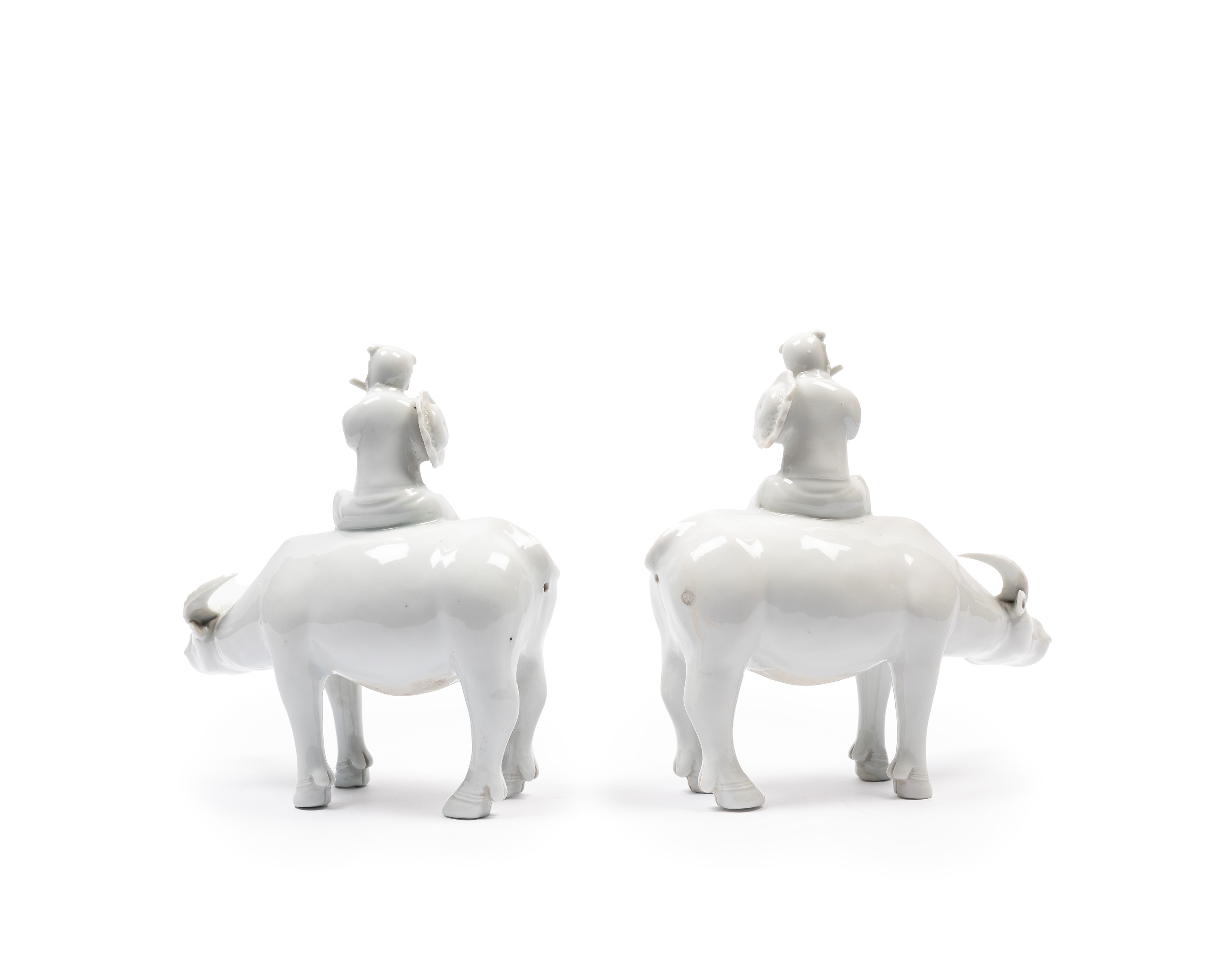 COPPIA DI FIGURE IN PORCELLANA DEHUA