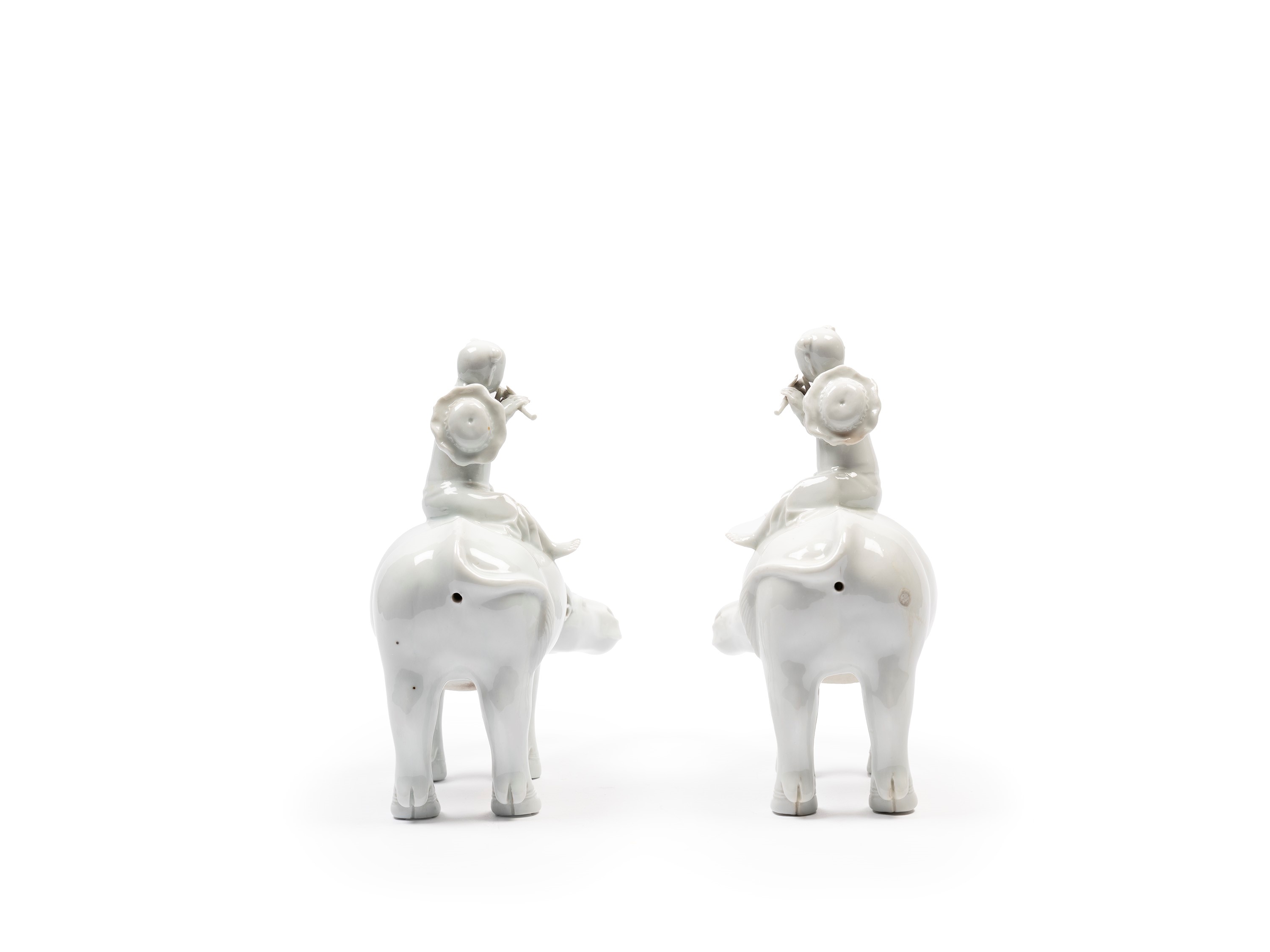 COPPIA DI FIGURE IN PORCELLANA DEHUA