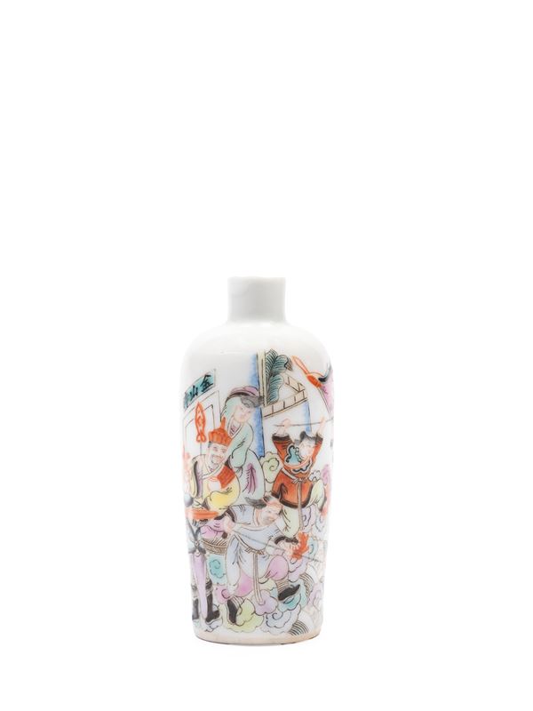 SNUFF BOTTLE IN PORCELLANA FAMIGLIA ROSA
