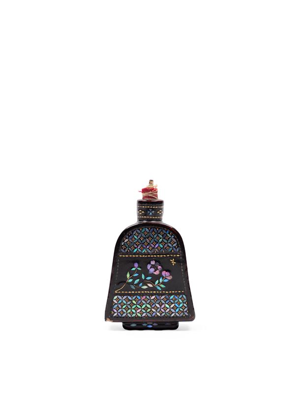SNUFF BOTTLE IN LACCA BURGAUTE
