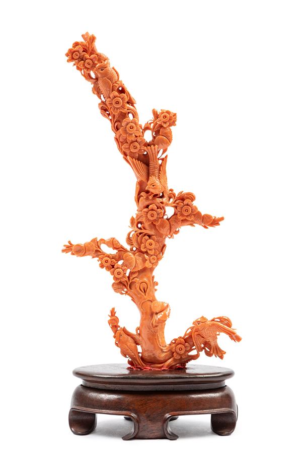 ☼A MOMO CORAL CARVING
