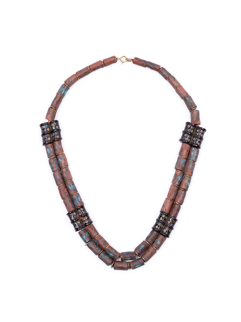 COLLANA IN LACCA E METALLO