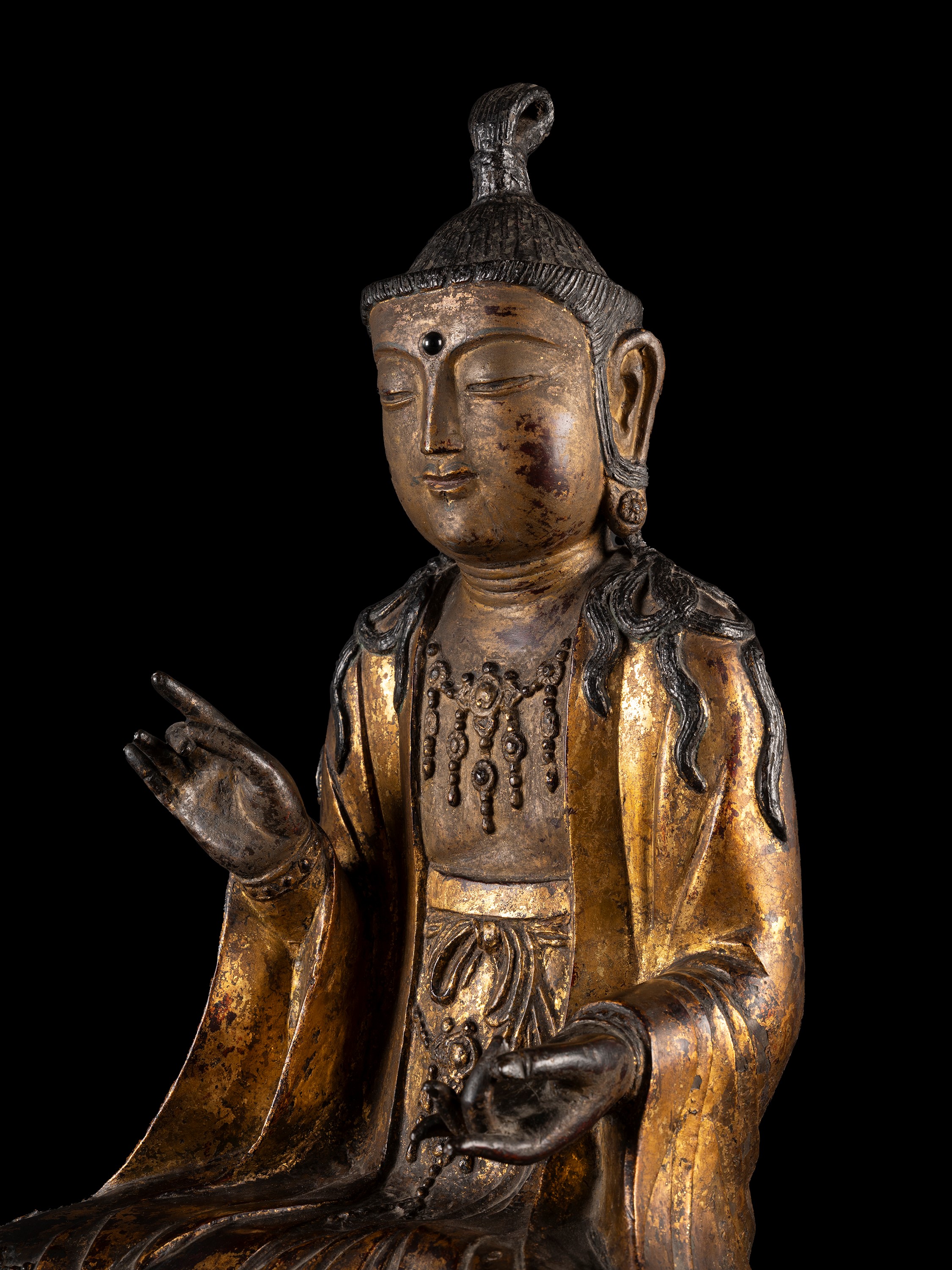 Gwanseum Bosal, Figura in bronzo dorato, h cm 52, Corea, periodo Goryeo, XII/XIII secolo