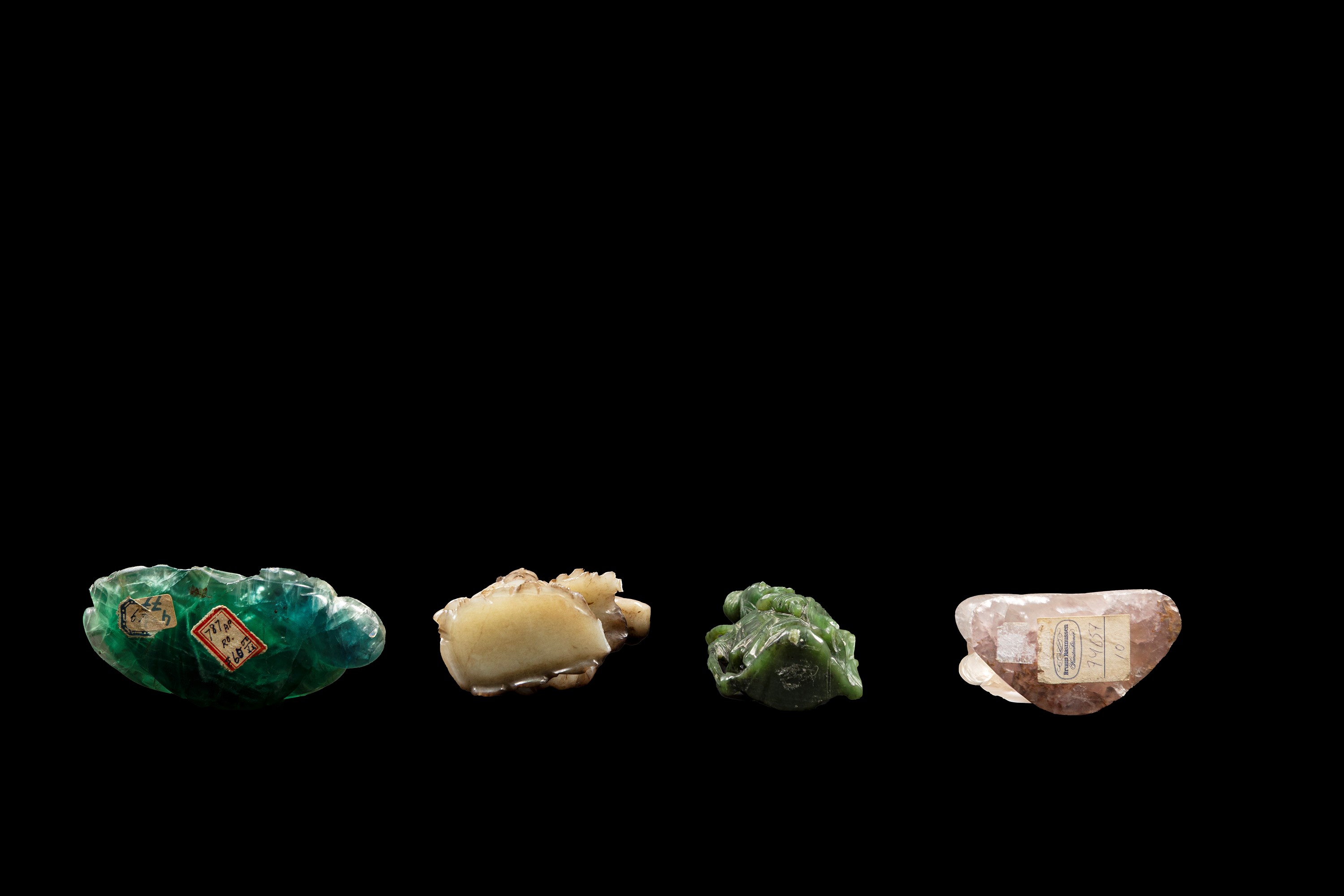 QUATTRO SCULTURE IN PIETRA DURA