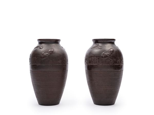 COPPIA DI VASI IN BRONZO 