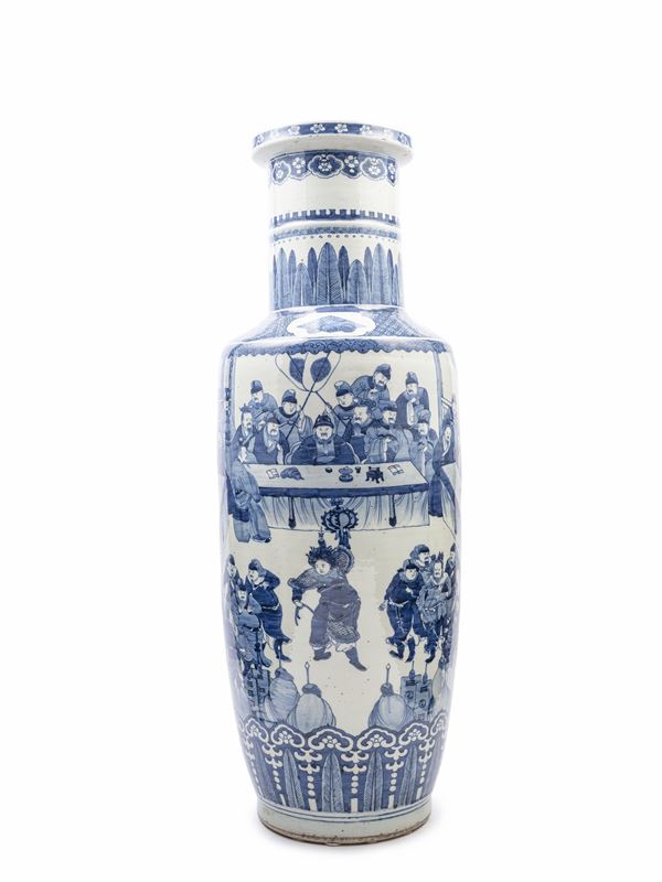 A HUGE BLUE AND WHITE ROULEAU PORCELAIN VASE