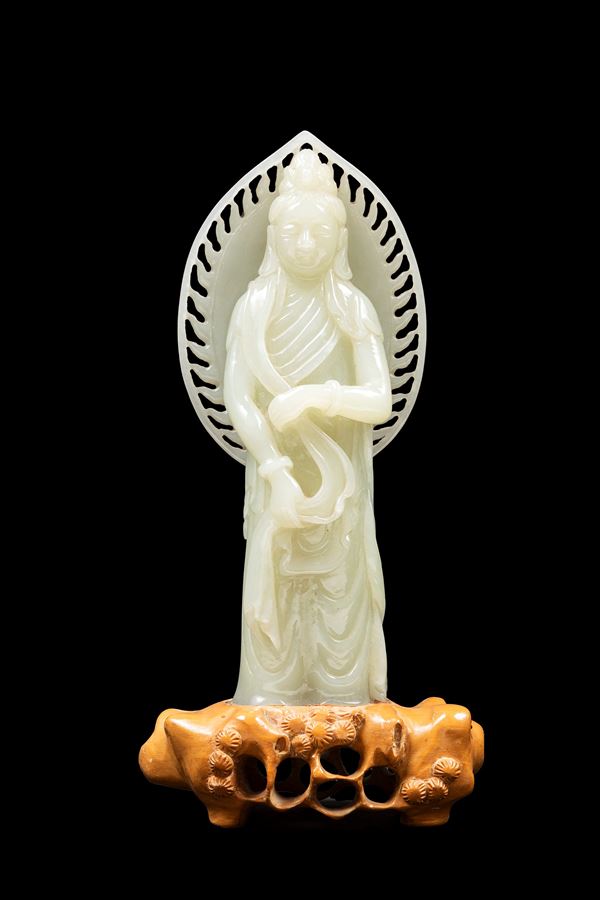FIGURA IN GIADA