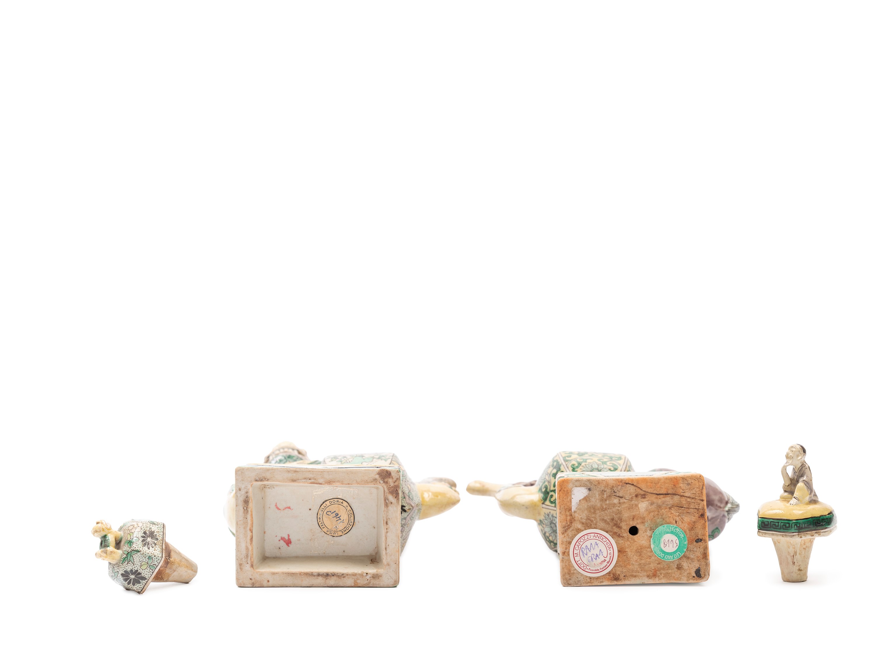 DUE VERSATOI DA VINO IN PORCELLANA FAMIGLIA VERDE