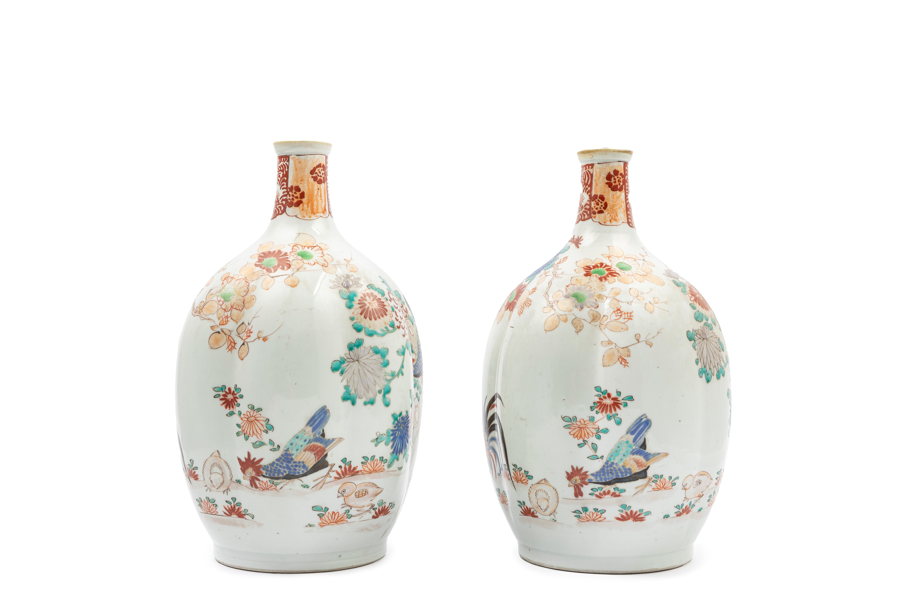 COPPIA DI VASI IN PORCELLANA ARITA