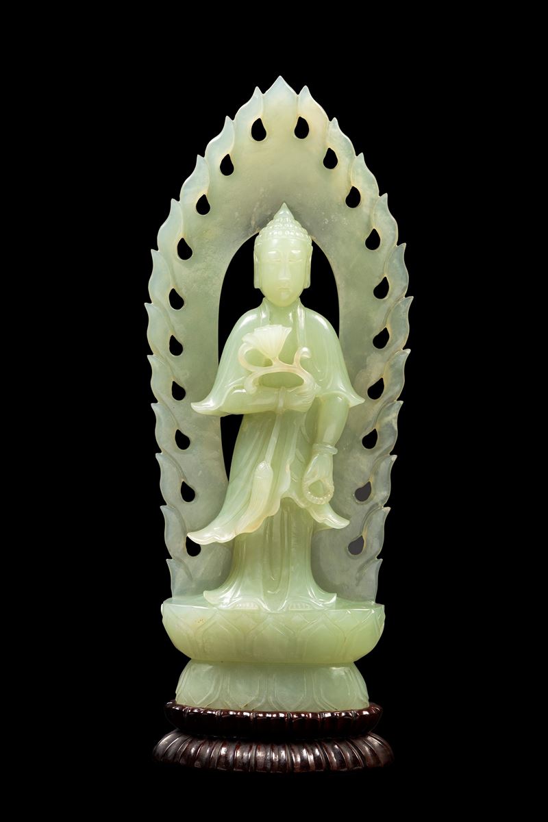 GRANDE SCULTURA IN GIADA SERPENTINO