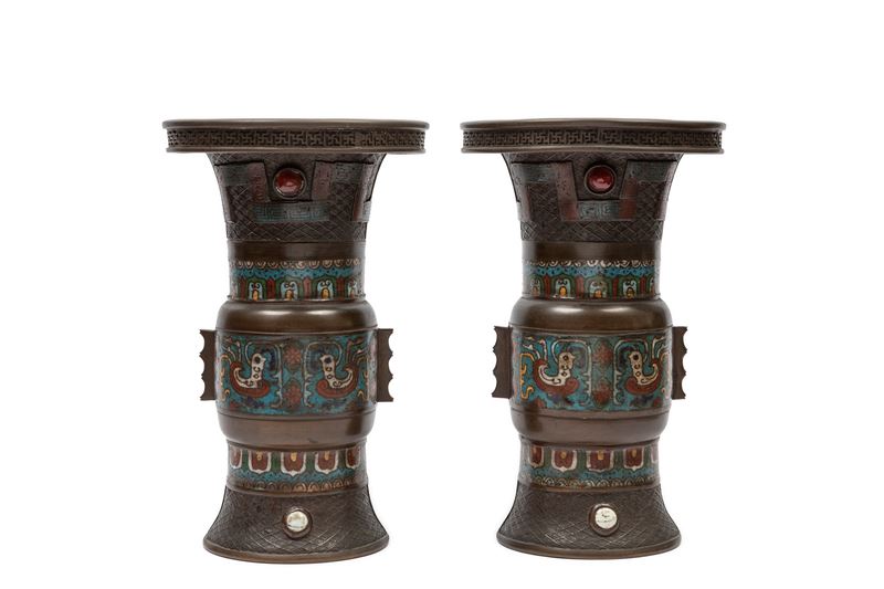 Coppia di Vasi in Bronzo Cloisonné