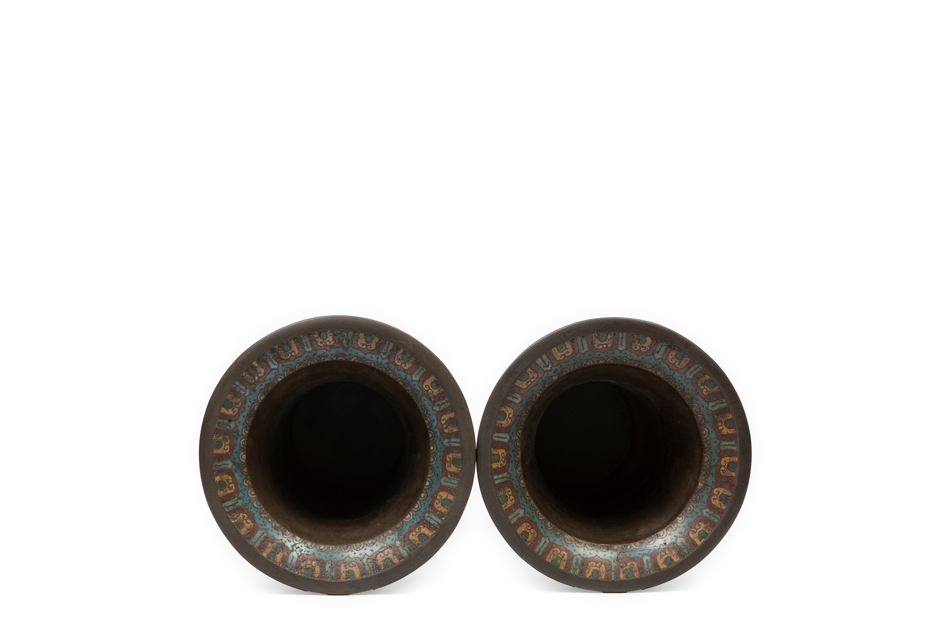 Coppia di Vasi in Bronzo Cloisonné