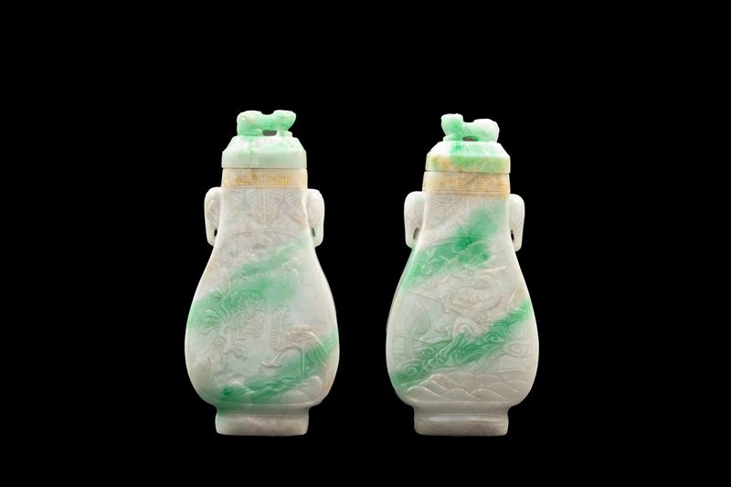 COPPIA DI VASI CON COPERCHIO IN GIADEITE