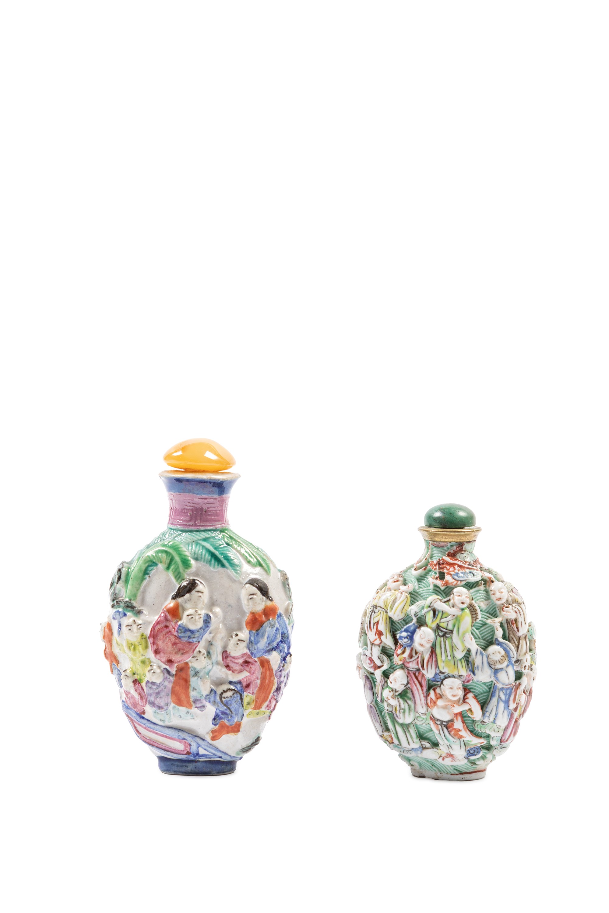 DUE SNUFF BOTTLES IN PORCELLANA FAMIGLIA ROSA