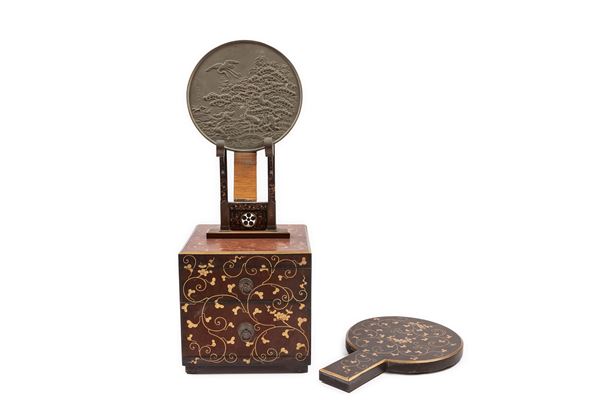 A WOOD MIRROR STAND KYODAI 