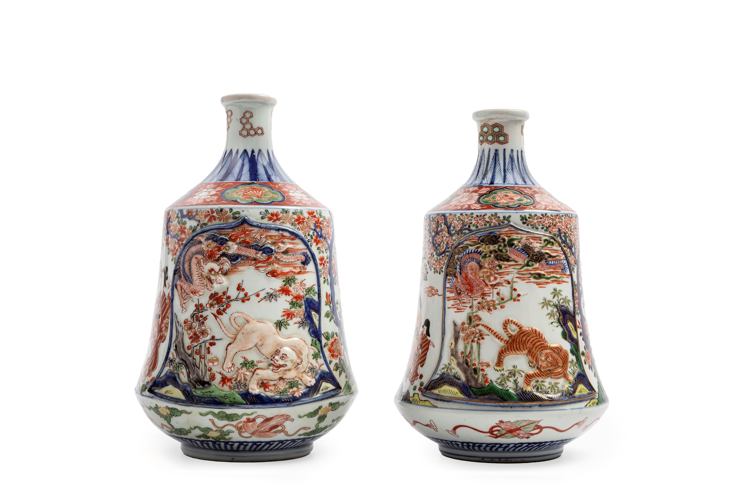 Coppia di Vasi a Bottiglia in Porcellana Imari