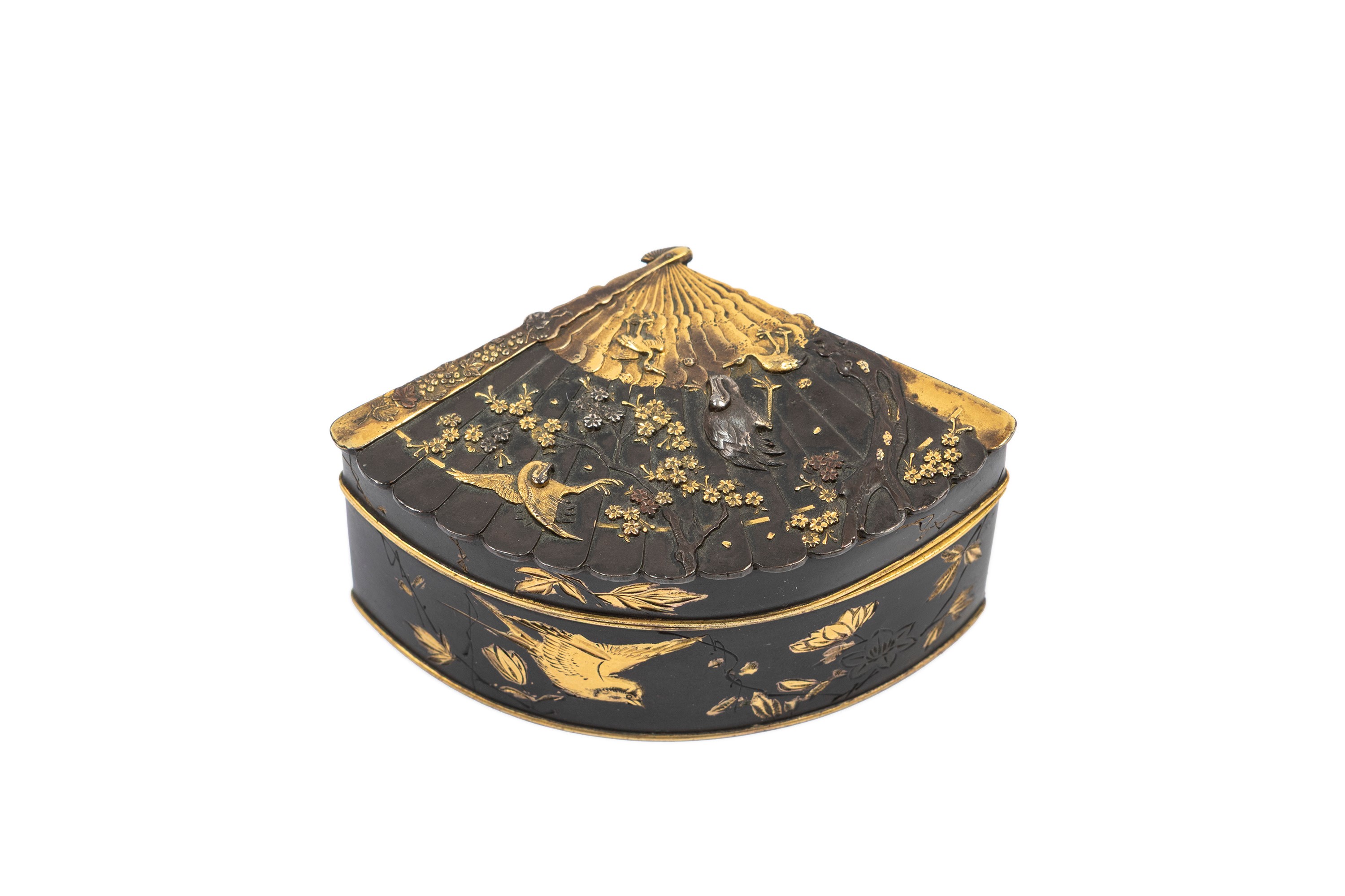 SCATOLINA IN METALLO MISTO CON INTARSI IN ORO E ARGENTO