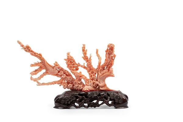 ☼A CORAL SCULPTURE