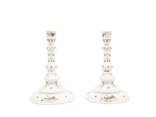 A PAIR OF MEISSEN CANDLESTICKS