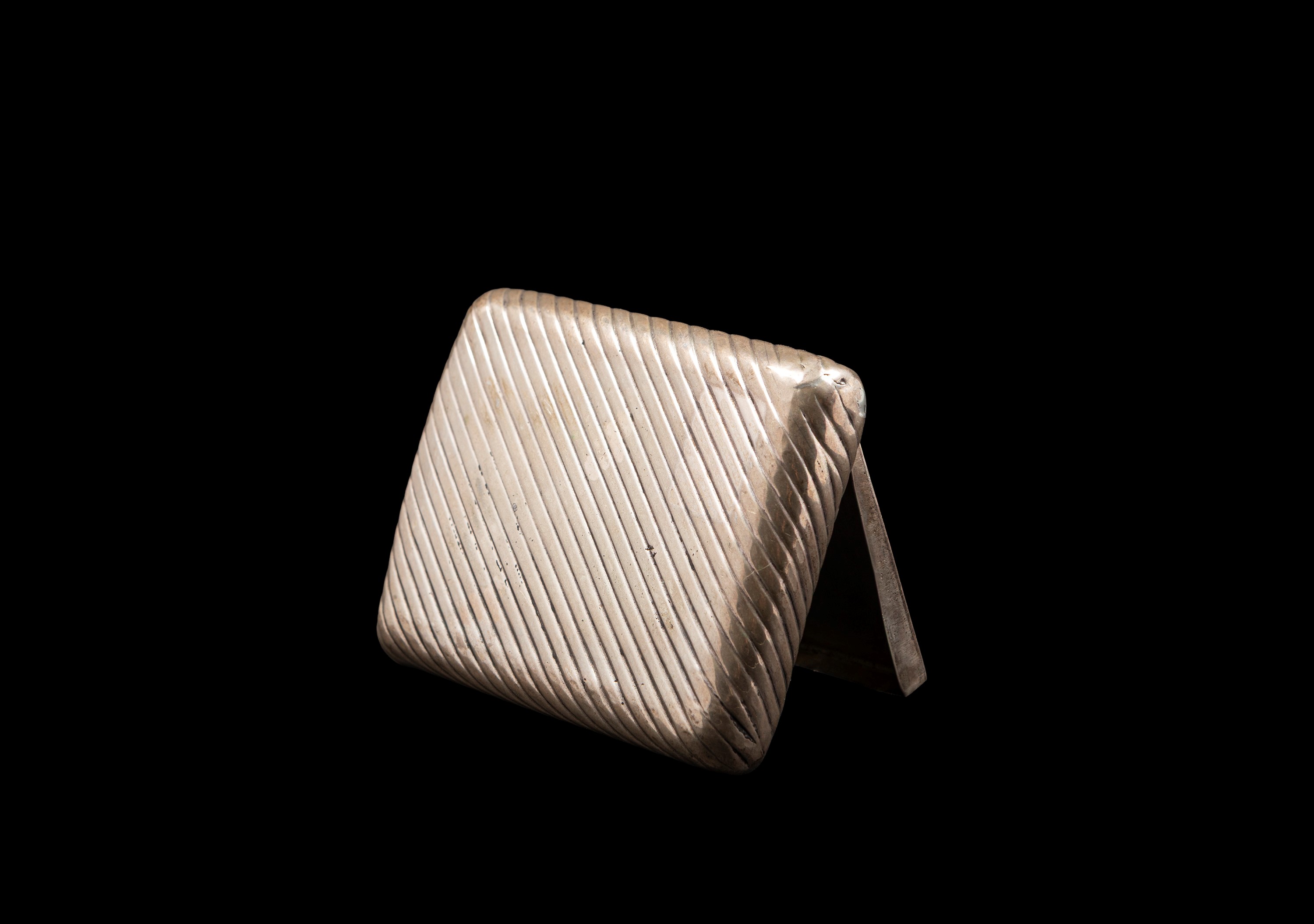 PORTASIGARETTE IN ARGENTO E SMALTO