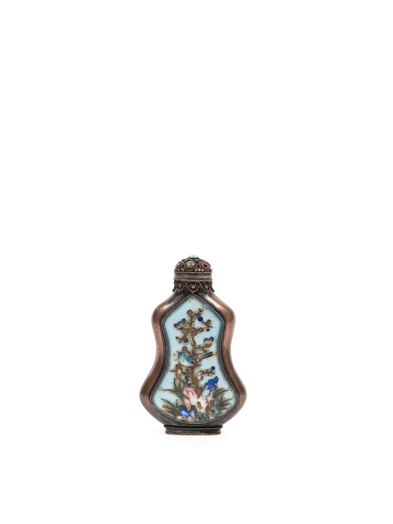 SNUFF BOTTLE IN ARGENTO E SMALTO