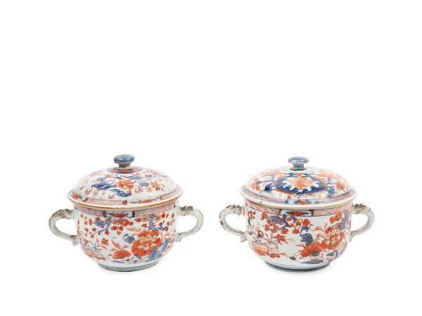 TWO PORCELAIN IMARI SUGAR BOWLS