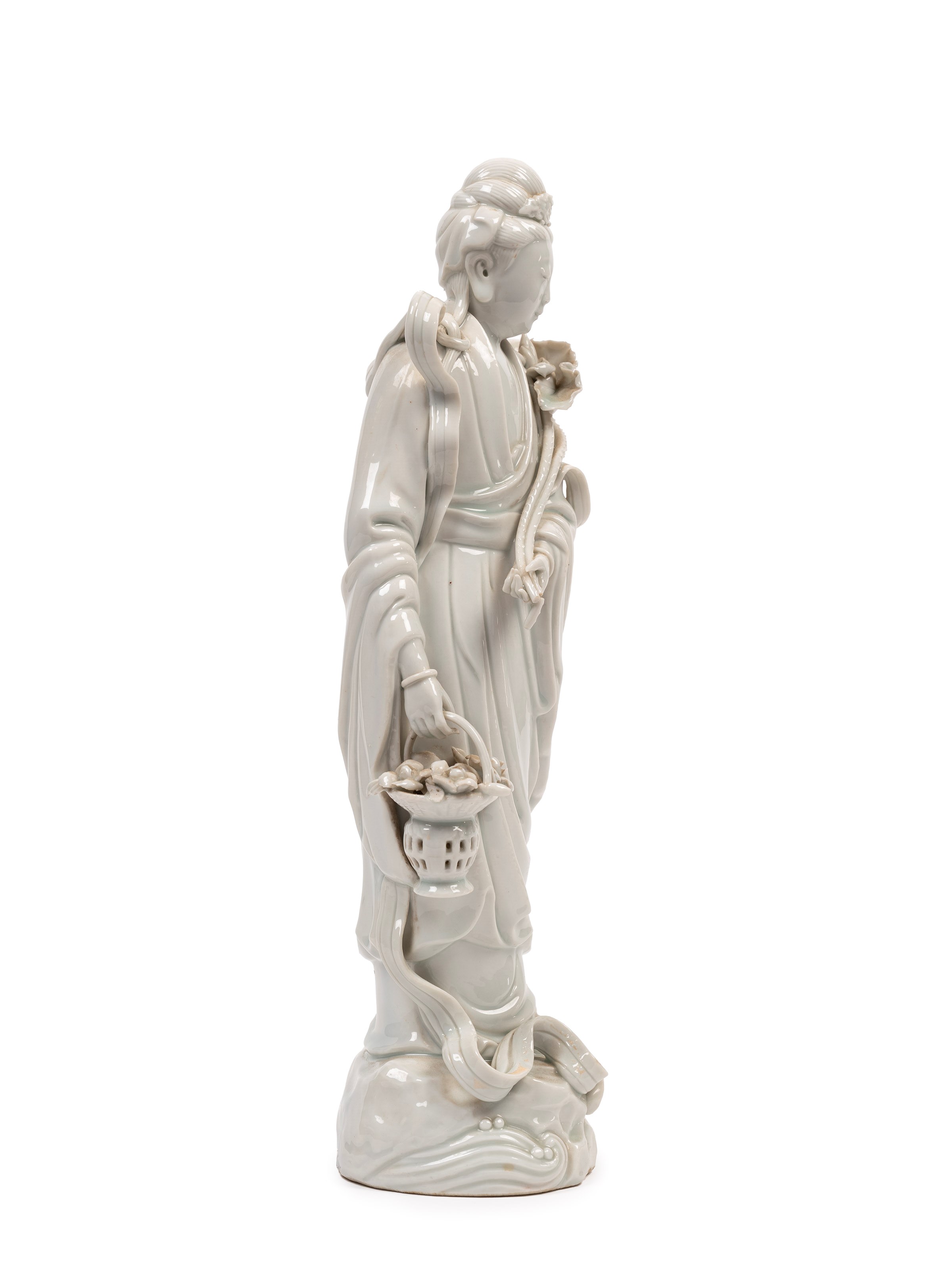 Guanyin, Porcellana Blanc de Chine, h 32,5 cm