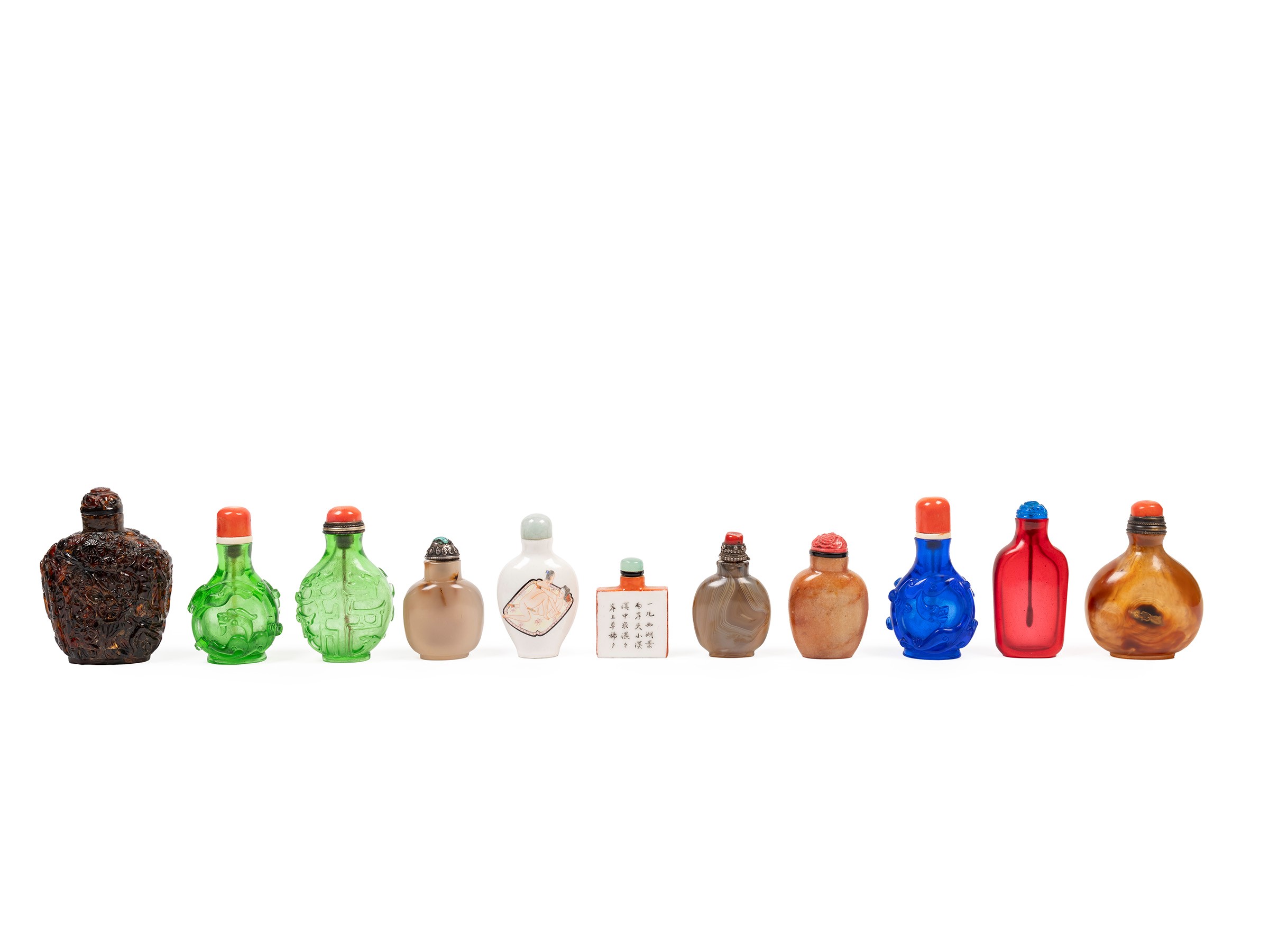 UNDICI SNUFF BOTTLES