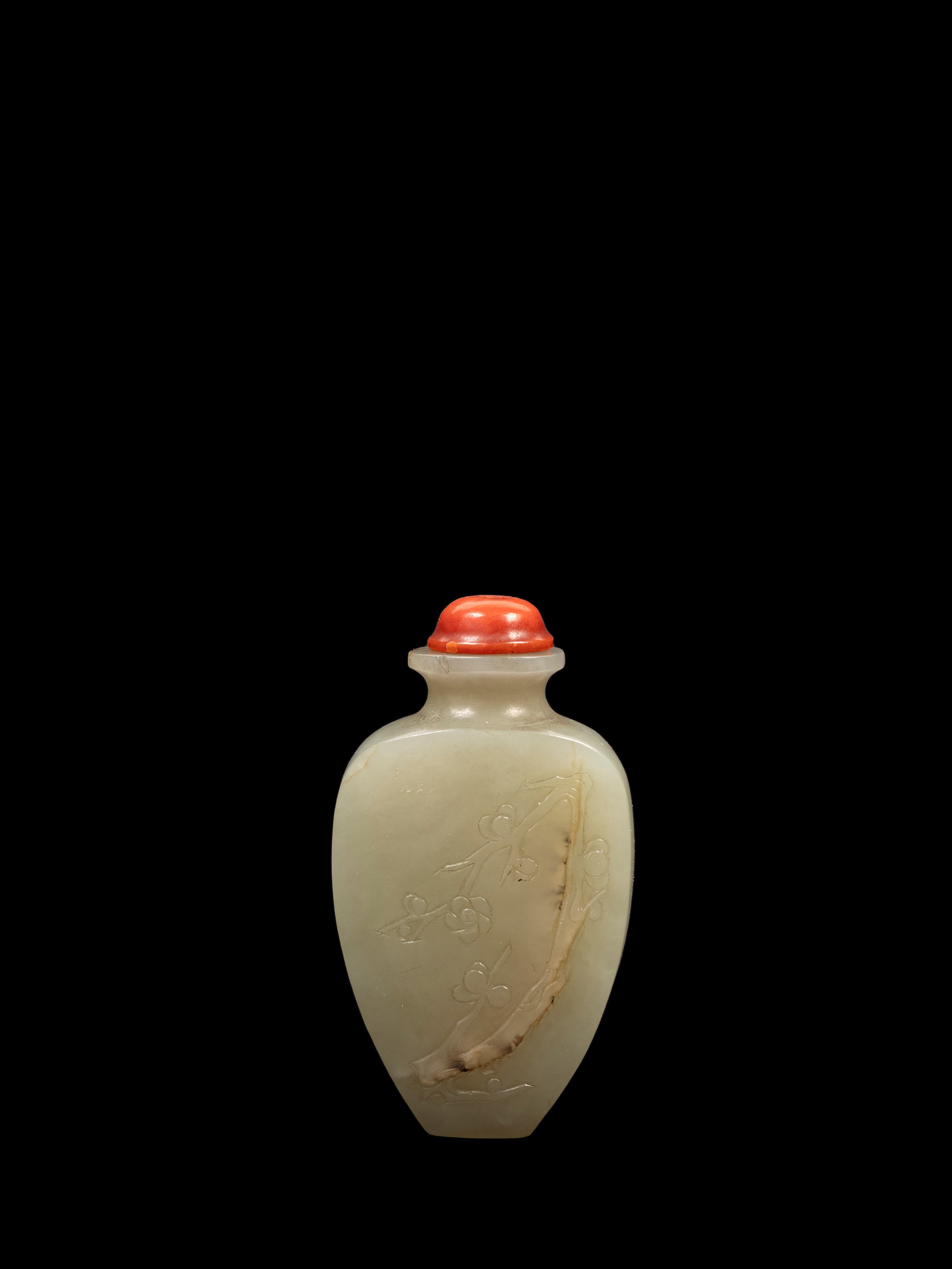 SNUFF BOTTLE IN GIADA