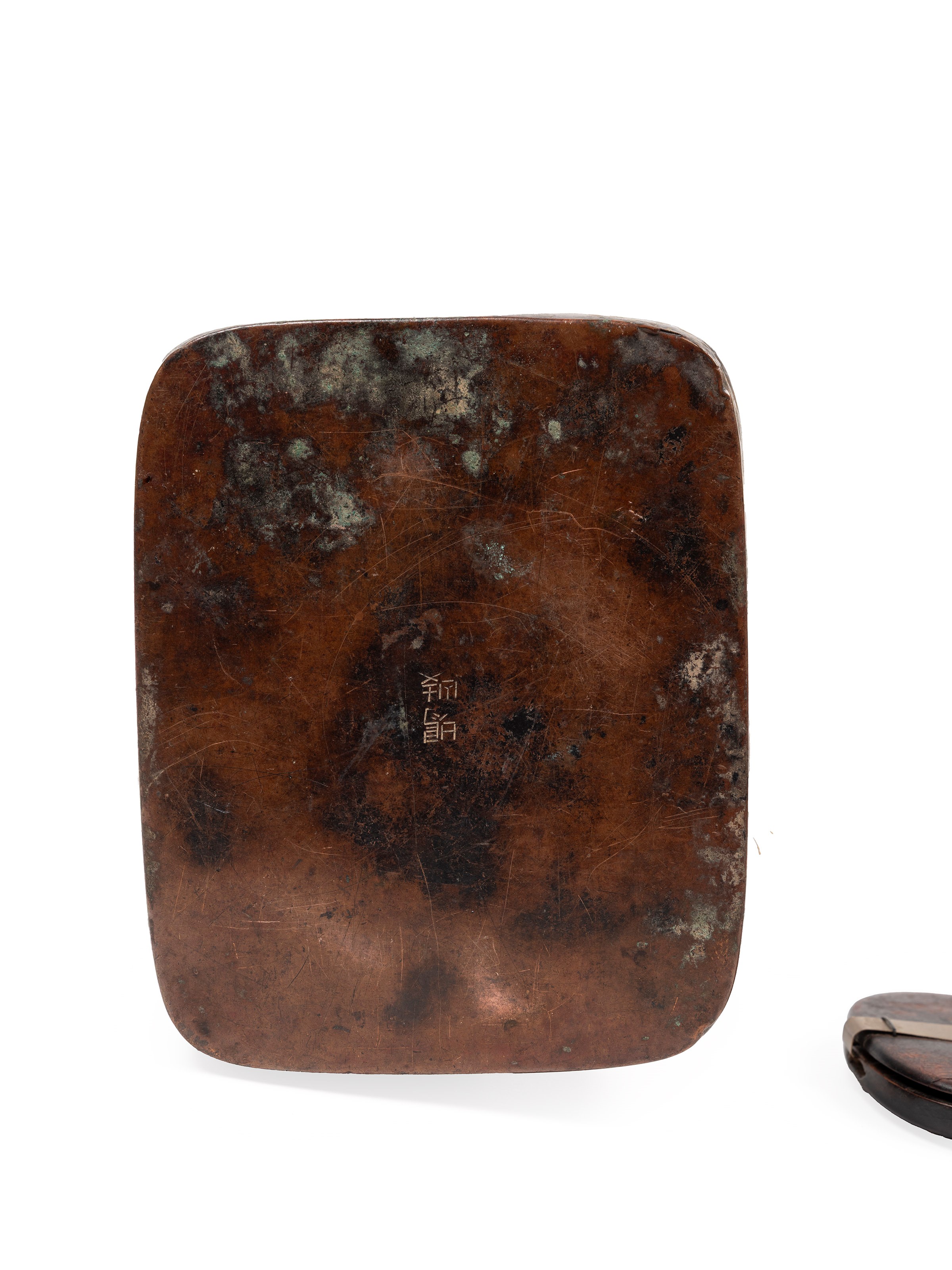 Cina, Dinastia Qing, XIX secolo, Braciere in ottone con bilancia in legno