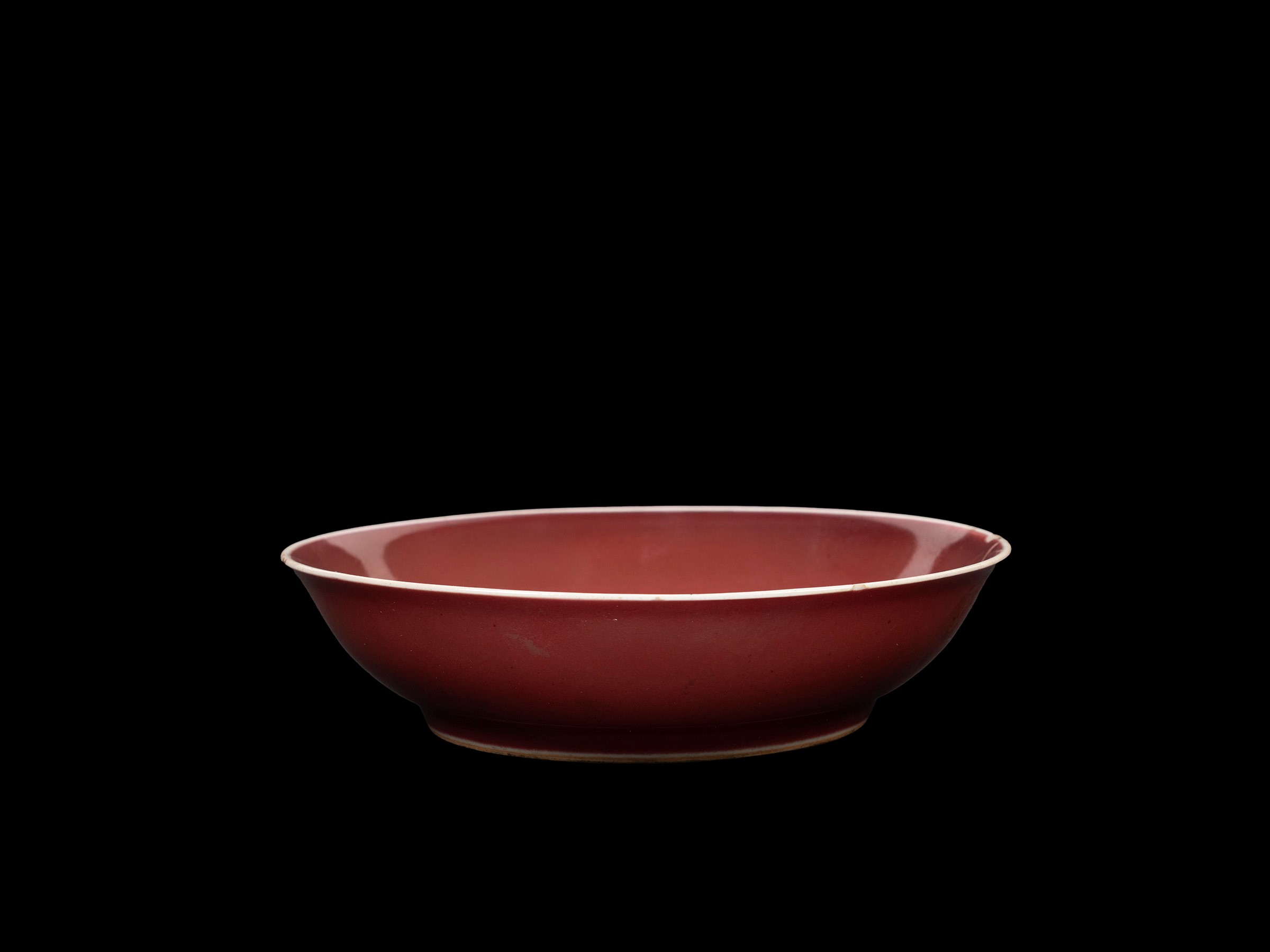 PIATTO IN PORCELLANA MONOCROMA