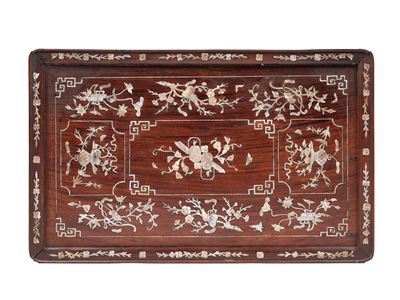 Pannello in legno intarsiato in madreperla, Cina, dinastia Qing
