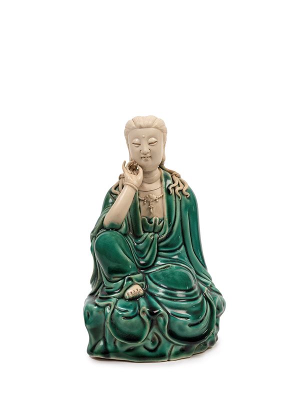A PORCELAIN GUANYIN 