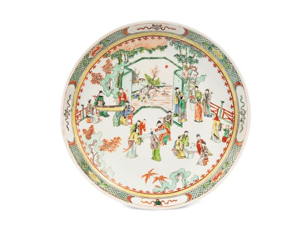 A FAMILLE VERTE PORCELAIN PLATE