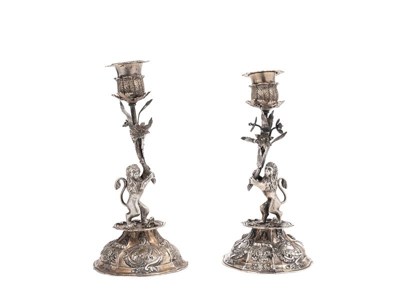 Coppia di candelieri ebraici in argento, Impero Austro-Ungarico, prima metà XIX secolo