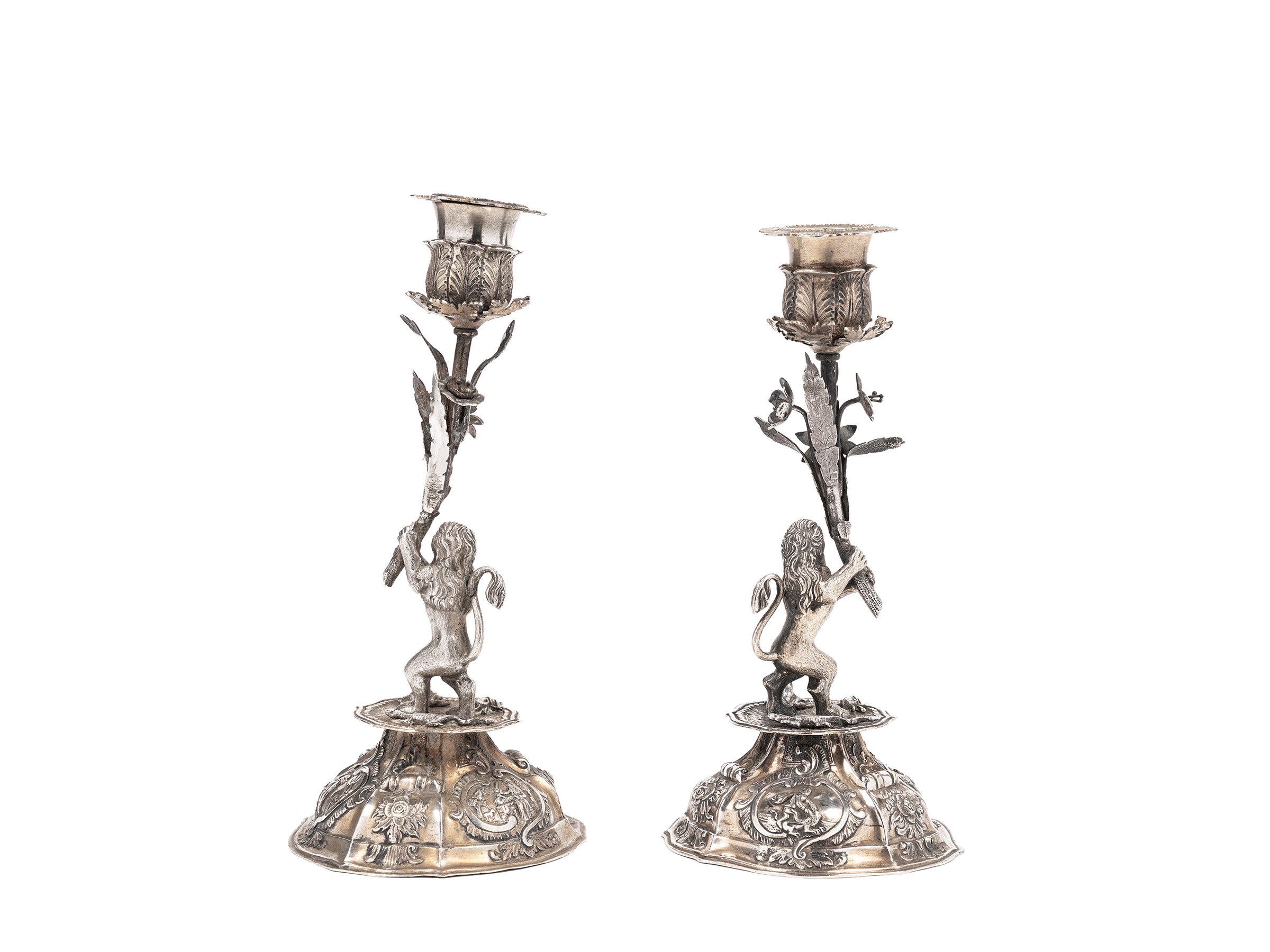 Coppia di candelieri ebraici in argento, Impero Austro-Ungarico, prima metà XIX secolo