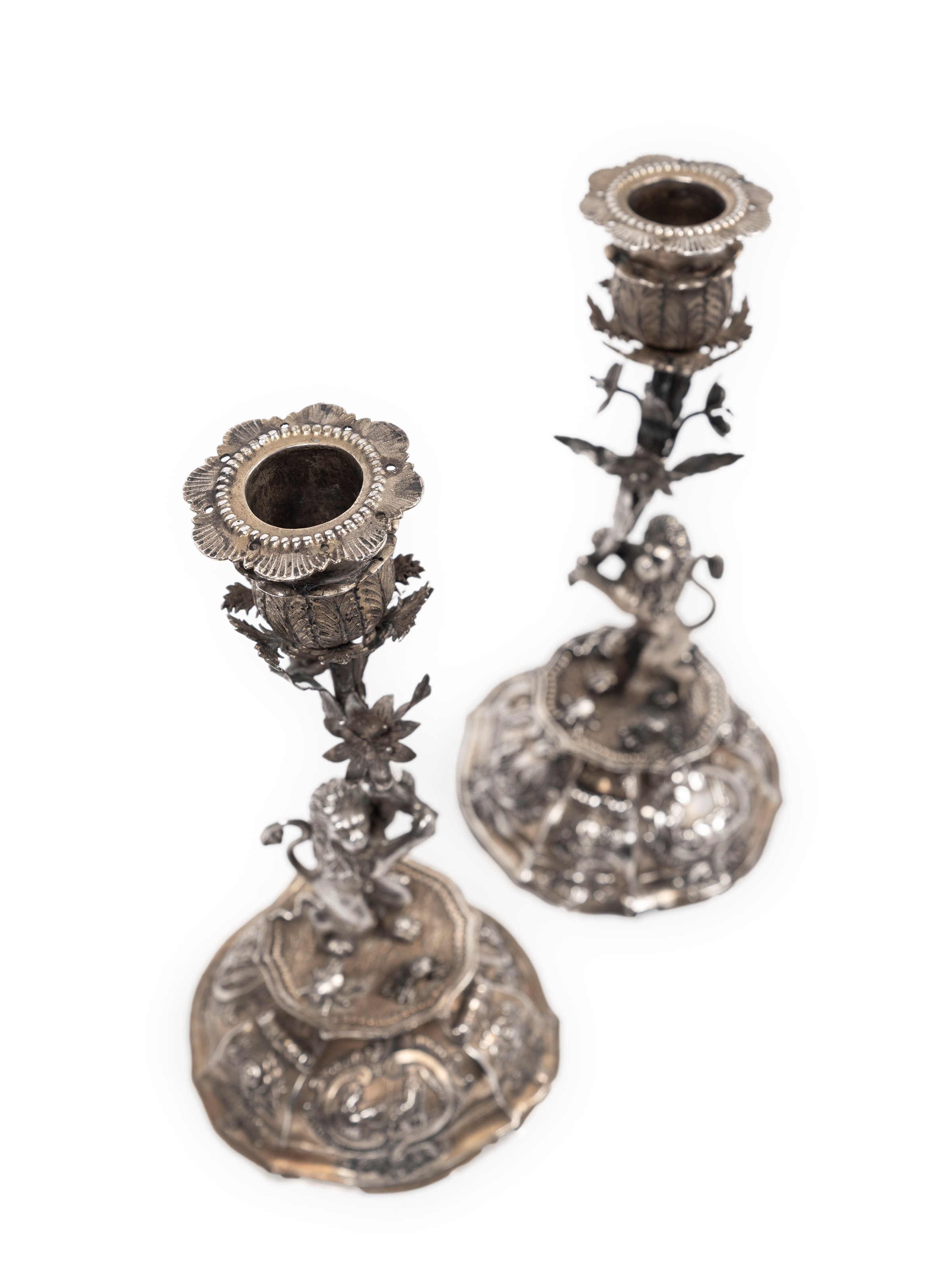 Coppia di candelieri ebraici in argento, Impero Austro-Ungarico, prima metà XIX secolo
