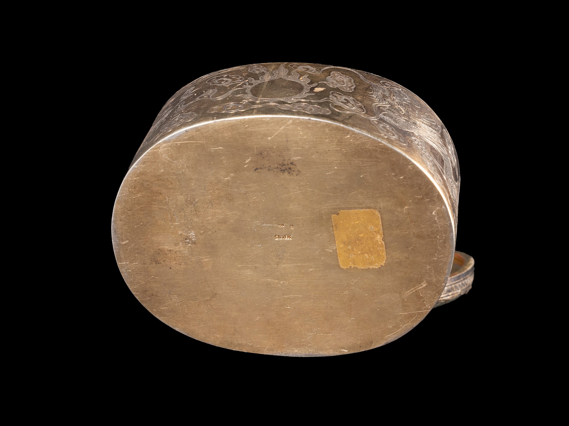 SCATOLA IN ARGENTO E COPERCHIO IN GIADA