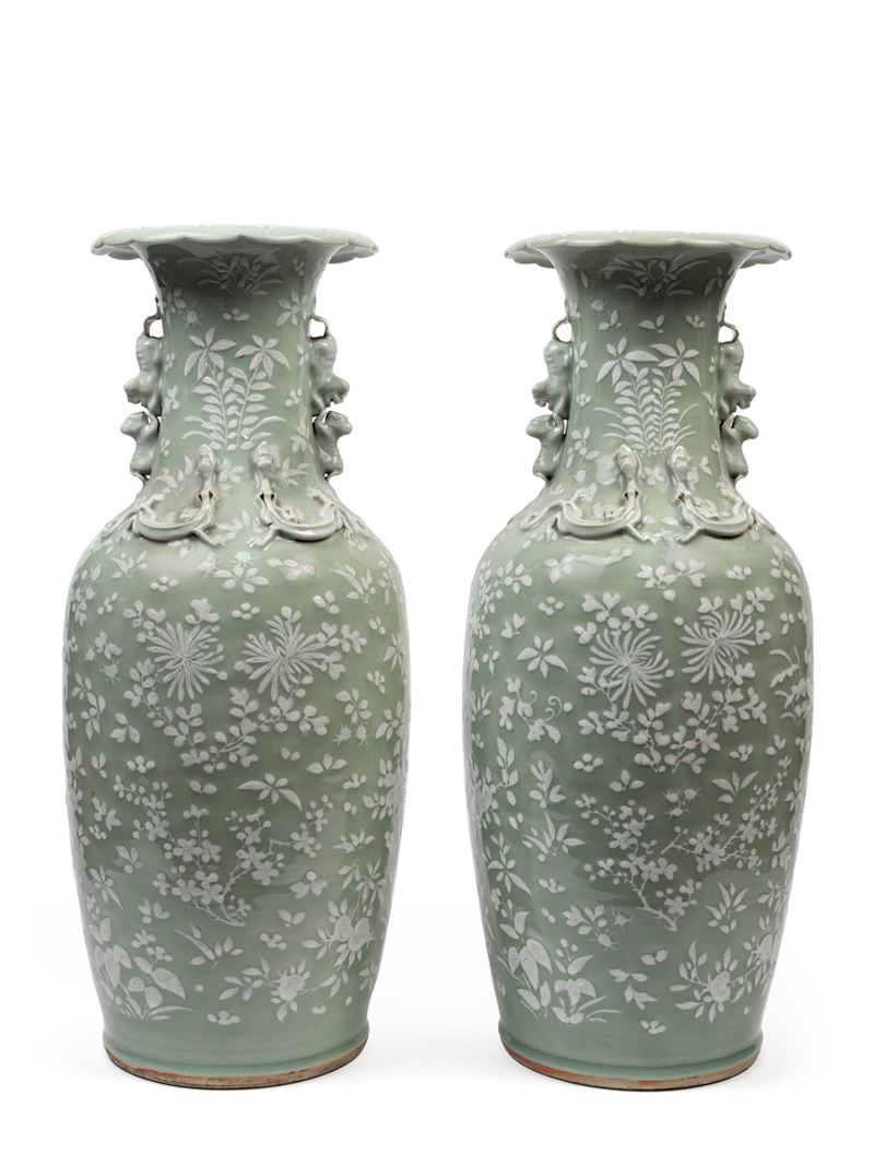 DUE GRANDI VASI IN PORCELLANA CELADON