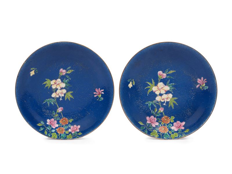 Coppia di piatti in porcellana, Famiglia Rosa, Cina, dinastia Qing