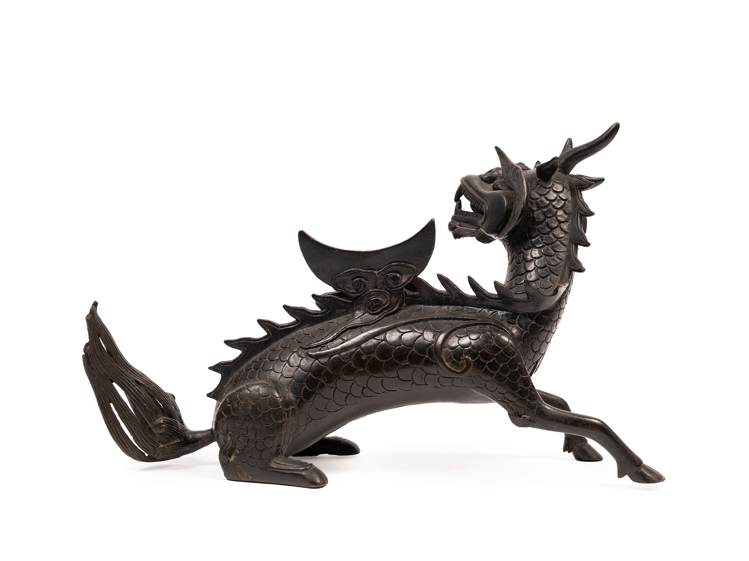 Porta specchio in bronzo con rappresentazione di kirin, Cina, XVII/XVIII secolo