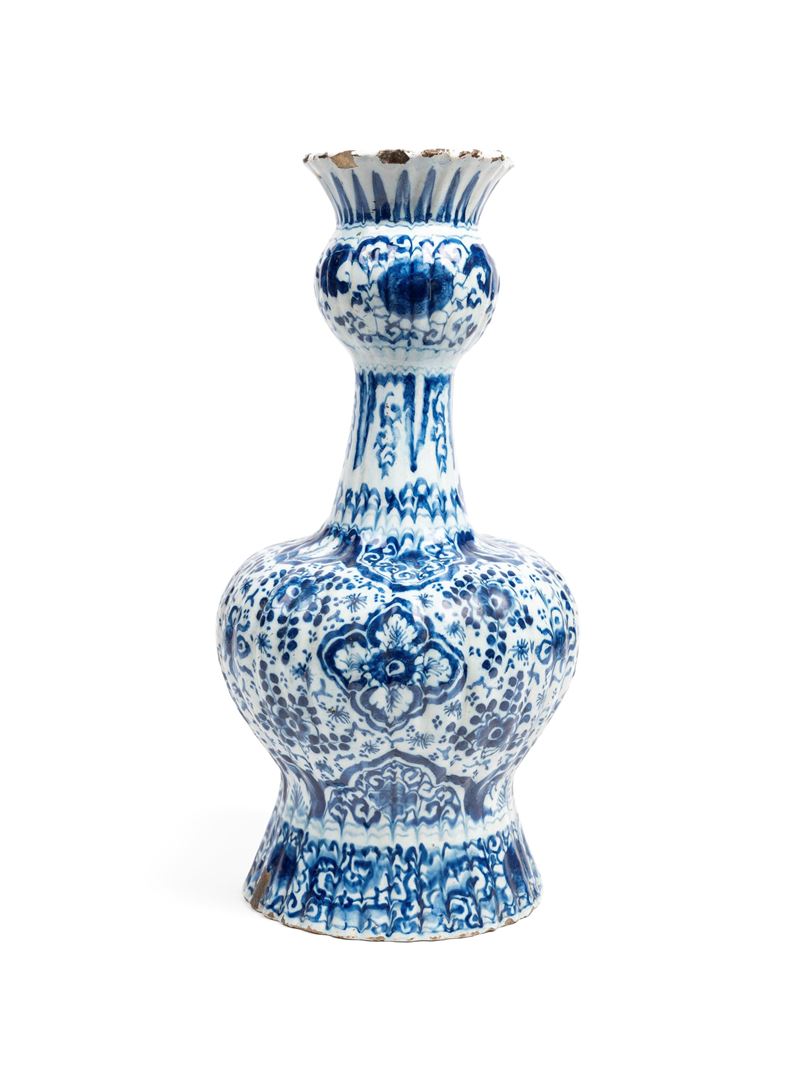 Vaso in porcellana bianca e blu, Delft, XVIII/XIX secolo